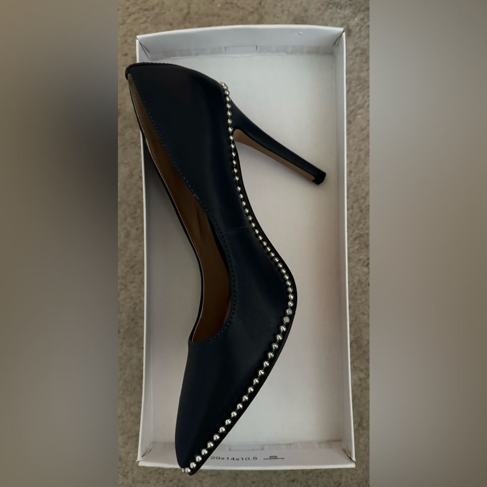 BCBGeneration Studded Pumps Size 6 US